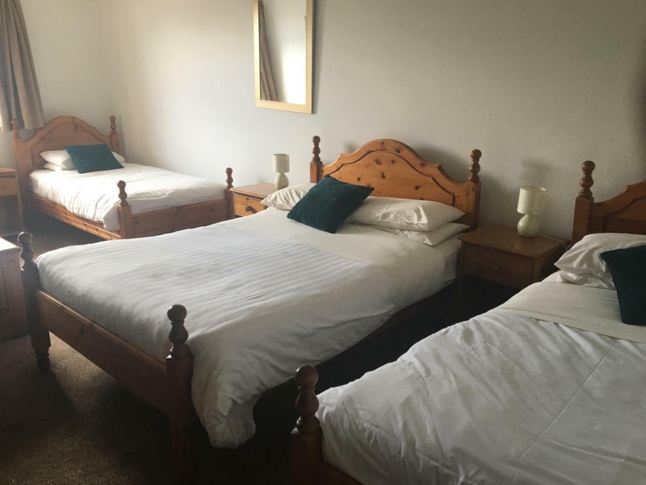 Dalys Accommodation 基尔根尼 外观 照片