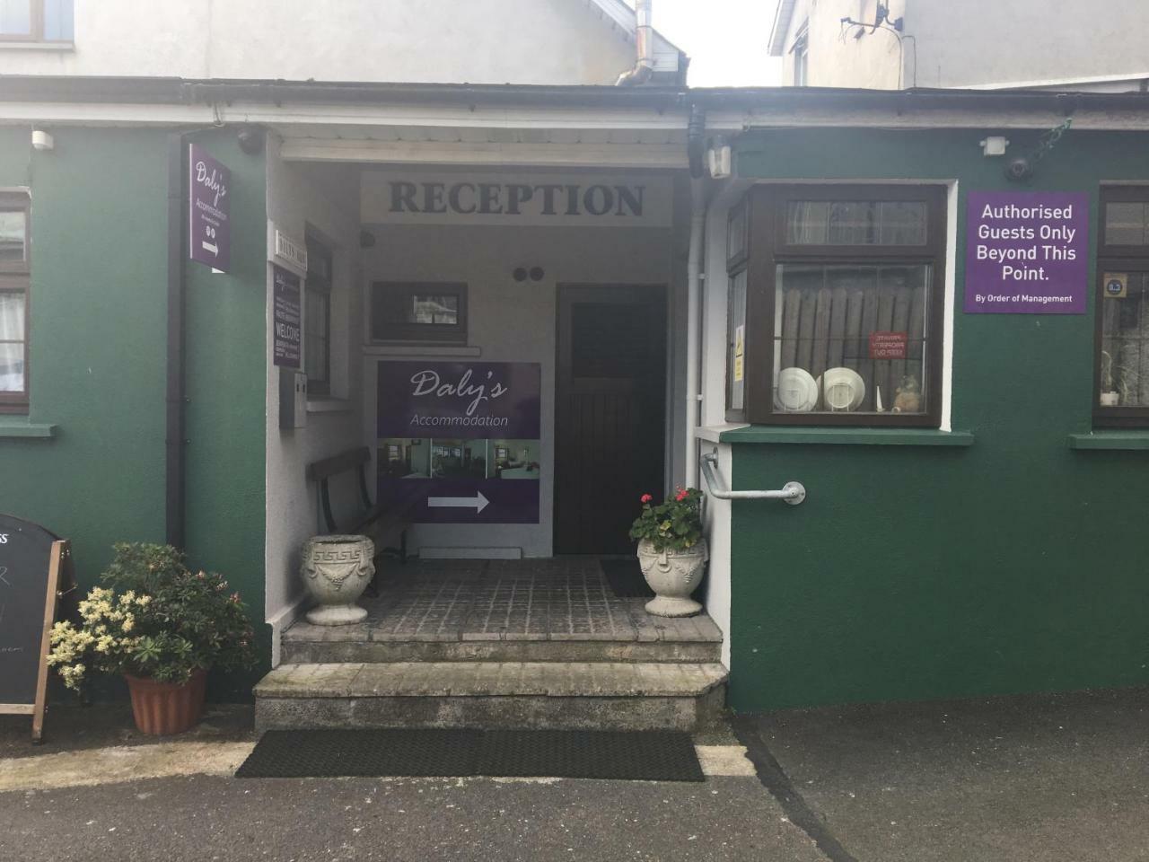 Dalys Accommodation 基尔根尼 外观 照片